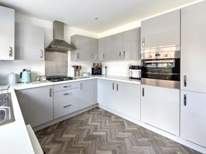 Kitchen- click for photo gallery
